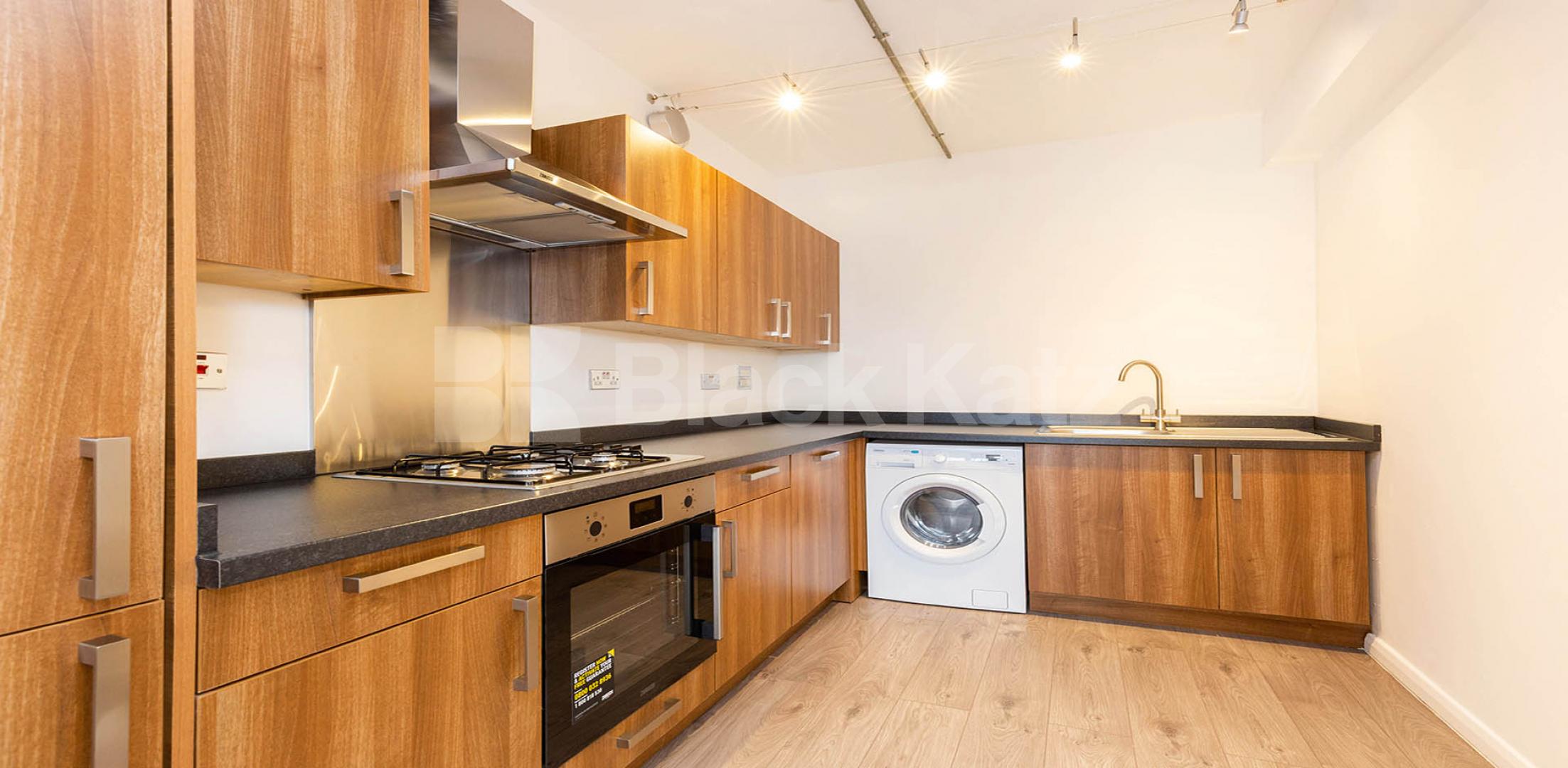 			STUNNING 3 BEDROOM WAREHOUSE APARTMENT, 3 Bedroom, 2 bath, 1 reception Flat			 ABILITY VIEW-KINGSLAND ROAD, DALSTON/HAGGERSTON
